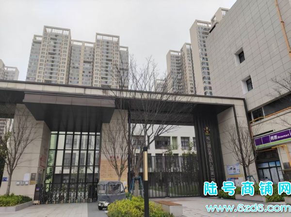 ��ɽ����乫԰һ��ˮ��̯λ�ͱ�����ת��ʵ��ͼƬ