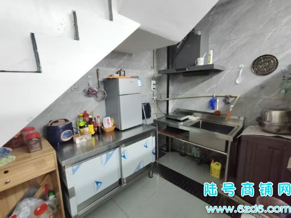 ��ɽ����乫԰һ��ˮ��̯λ�ͱ�����ת��ʵ��ͼƬ