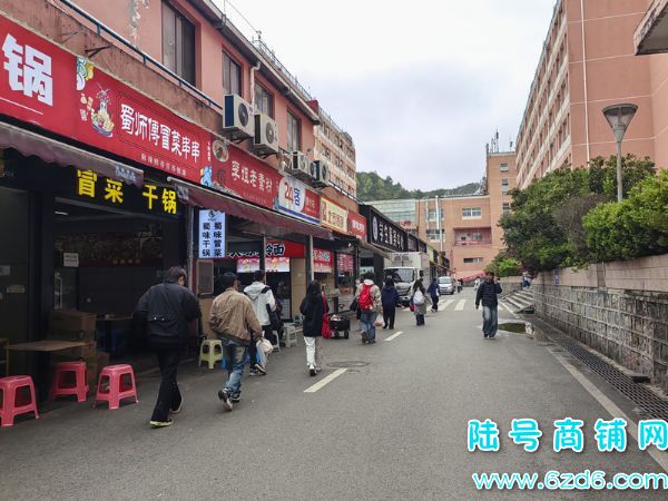 ��½�ţ��ڵ���ʦ��ѧԺ��ʳ�ֲ�����ת�ã��Ա߾�������¥ʵ��ͼƬ