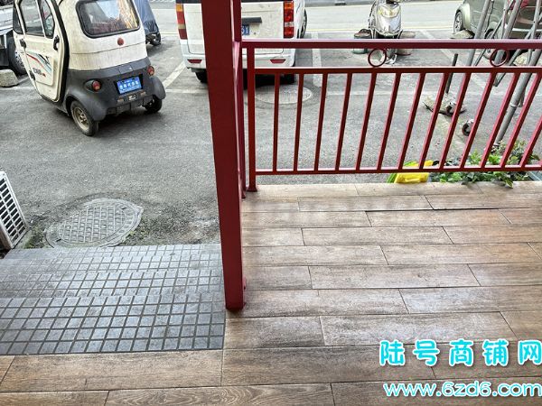 ��½�ţ��ϳ����ض�������Բͨ�ַ�װ��ת�ã��������ת������ʵ��ͼƬ