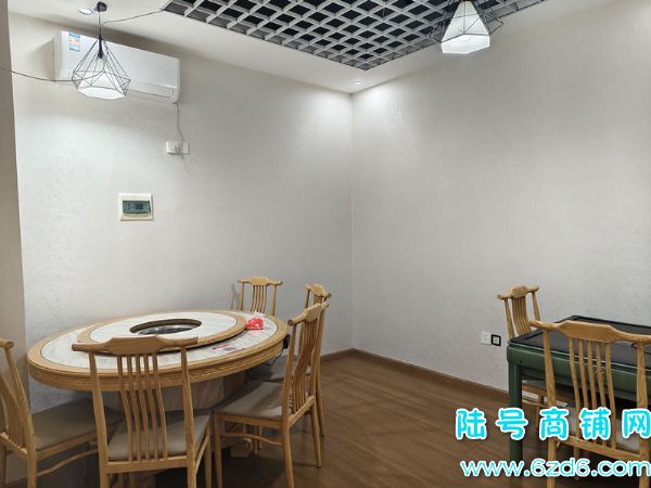 ��½�ţ��������̵��¶�����ҵ��300ƽ������ͷ������ת��ʵ��ͼƬ