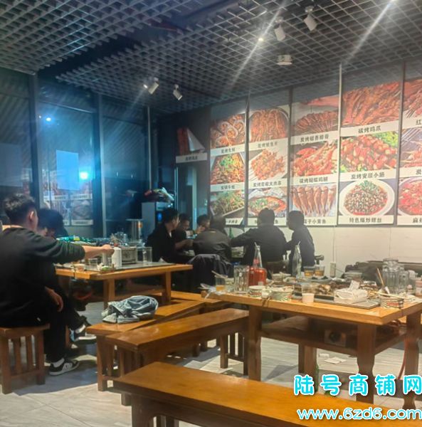 ��½�ţ���������һ��ɽ��ҹ��������ת�ã�����Ӫҵ�н��ֿ���ʵ��ͼƬ