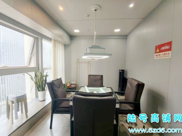 8������ ��ɽ�����ڳ�MAX.C������������ת��ʵ��ͼƬ