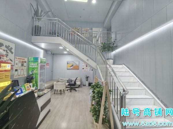 8������ ��ɽ�����ڳ�MAX.C������������ת��ʵ��ͼƬ