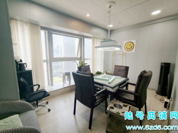 8������ ��ɽ�����ڳ�MAX.C������������ת��ʵ��ͼƬ