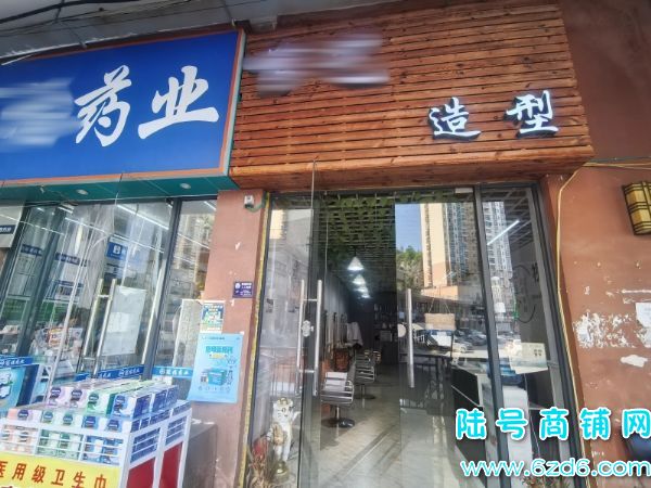 ��������ե��������ת�� С���������ſ�ֻ��һ��ʵ��ͼƬ