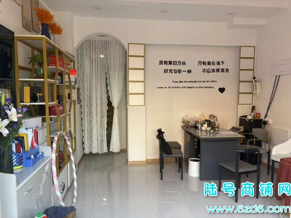 ��½�ţ������������ת��С�����ĭZ�÷绪�ٽ�һ¥����Ժת��ʵ��ͼƬ