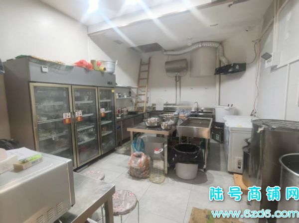 ���������������E���ٽ�70ƽ������ת��ʵ��ͼƬ