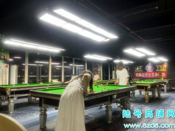 ��½�ţ��������̵��¶���̨���ת�ã�6��̨����2ǧʵ��ͼƬ