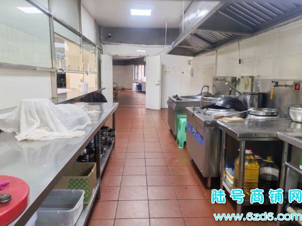 �ͼ�ת�����н���ְҵ����ѧԺ150ƽ��ѧʳ�õ���ת��ʵ��ͼƬ