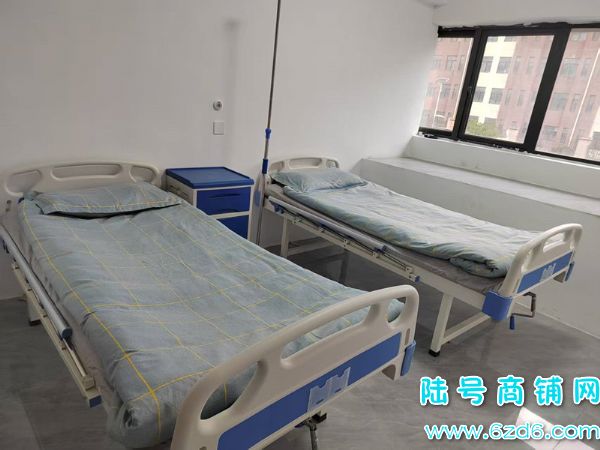 ��½�ţ�С�Ӿ������ڴ�������ת�ã�֤����ȫ�ܱ���ͬ��ʵ��ͼƬ