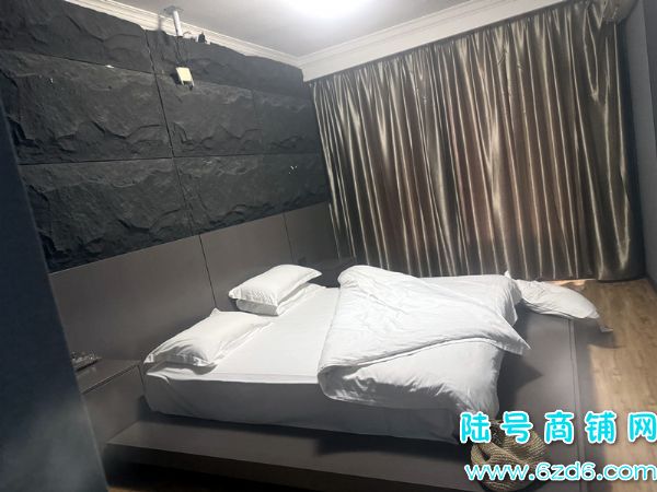 ��½�ţ����������ϢѧԺ800ƽ�Ƶ�ת�ã�30������ �ж�������ʵ��ͼƬ