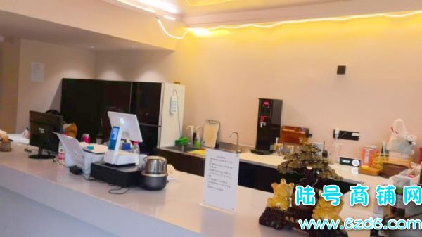 16������ ��ɽ����չ�Ƕ�·�ٽֲ���ʽ���ƻ���ת�ã�ʵ��ͼƬ