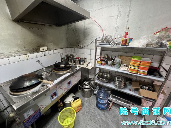 ��½�ţ���Ϫ������Ļ����γǲ�����ת�ã���ڿռ��ʵ��ͼƬ