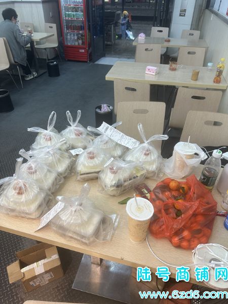 ��½�ţ������лݰ�ѧ�������ٽ����̲�����ת��ʵ��ͼƬ