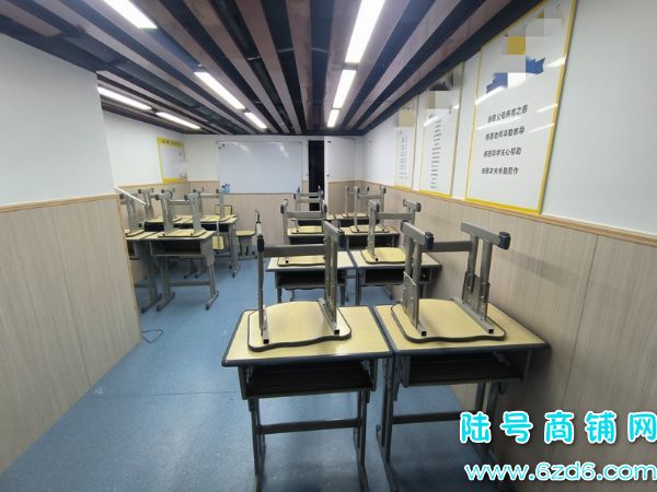 ��½�ţ����������������D���й���ѵ����ת��ʵ��ͼƬ