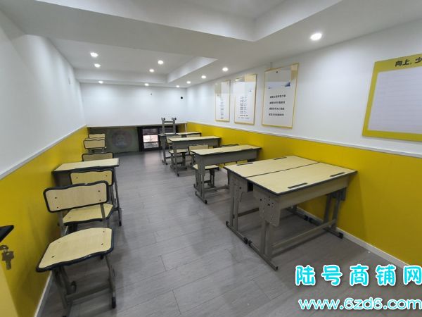 ��½�ţ����������������D���й���ѵ����ת��ʵ��ͼƬ