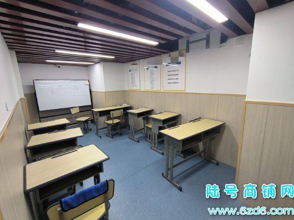 ��½�ţ����������������D���й���ѵ����ת��ʵ��ͼƬ