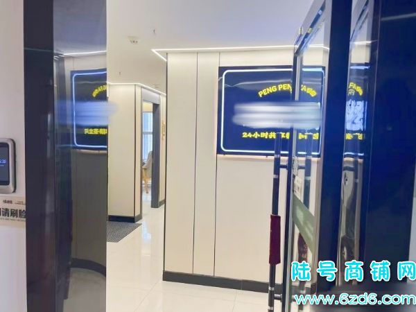 8������ ��ɽ�����б��ָ߶˼��˵�����������ת��ʵ��ͼƬ