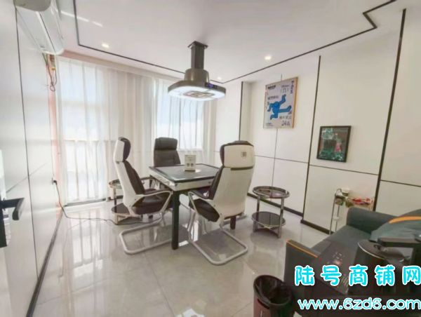 6������ ����������·�߶˼�������������ת��ʵ��ͼƬ