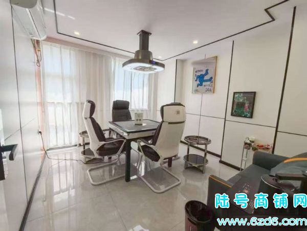 6������ ����������·�߶˼�������������ת��ʵ��ͼƬ