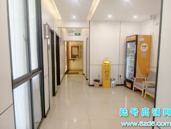 6������ ����������·�߶˼�������������ת��ʵ��ͼƬ