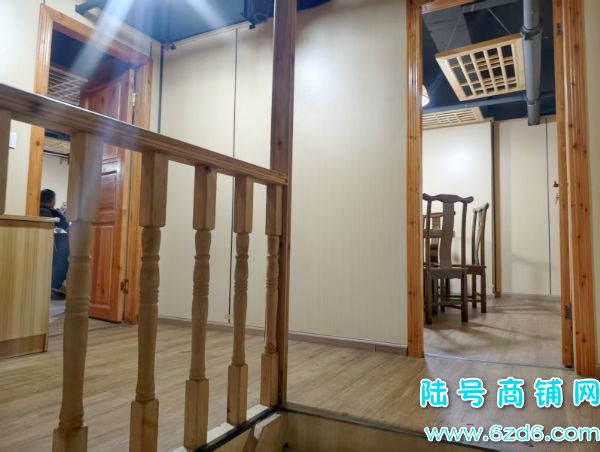 3������ ����԰�Ƹ��㳡5��¥�ٽ�240ƽ������ת��ʵ��ͼƬ