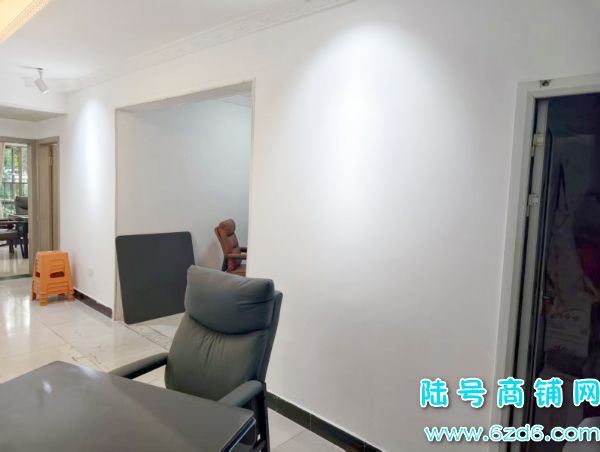 4������ ����԰C��6��������������ת�� �г���ʵ��ͼƬ