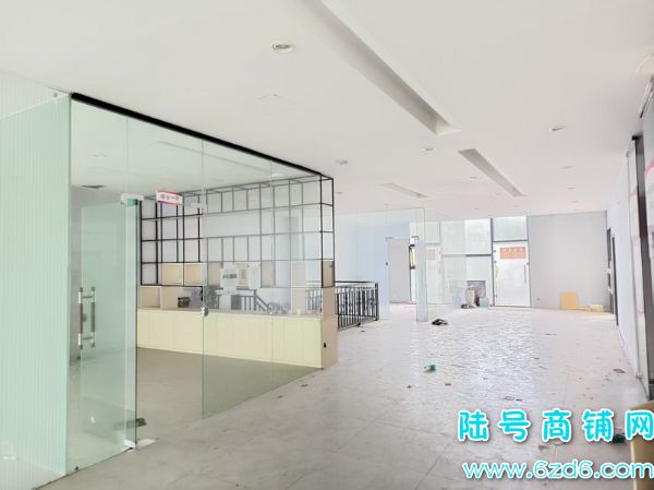 700ƽ ��ɽ���۾���˵B��������������������ʵ��ͼƬ