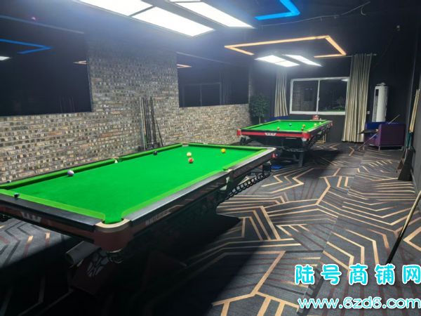 ��½�ţ���Ϫ�������Ĺ㳡����ƹ�+̨��ת�ã�������ͷͣ������ʵ��ͼƬ