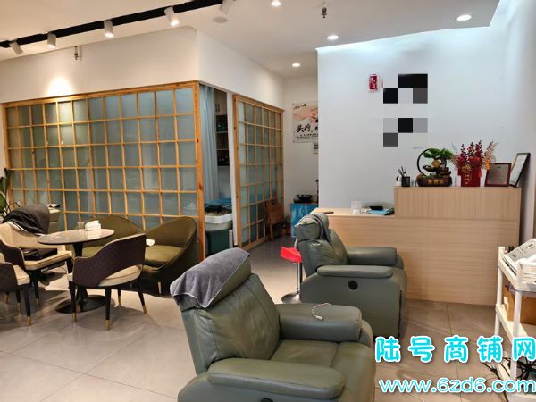 �ڵ������������ٽ�68ƽͷ��������ת�á��л�Ա���߸�ʵ��ͼƬ