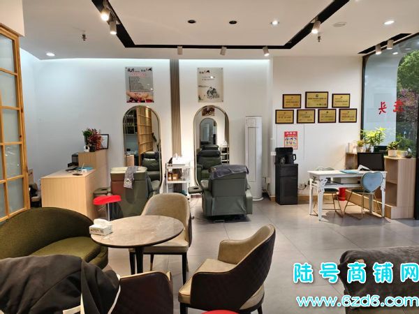 �ڵ������������ٽ�68ƽͷ��������ת�á��л�Ա���߸�ʵ��ͼƬ