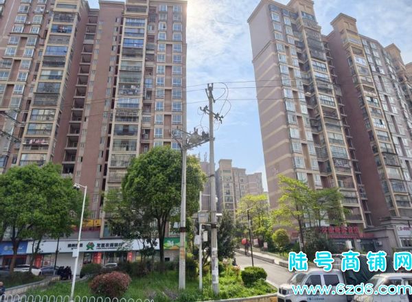 ����������������̬���ٽ�50ƽ�������޽ŵ�ת��ʵ��ͼƬ