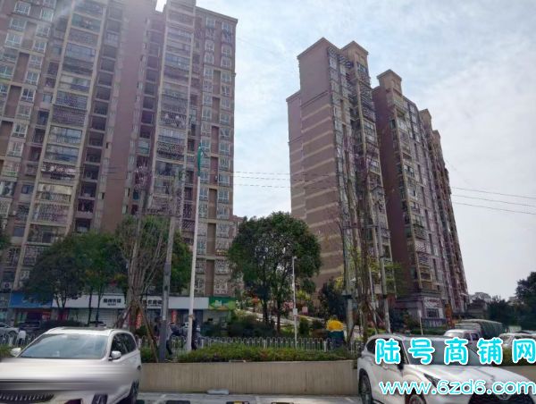 ����������������̬���ٽ�50ƽ�������޽ŵ�ת��ʵ��ͼƬ