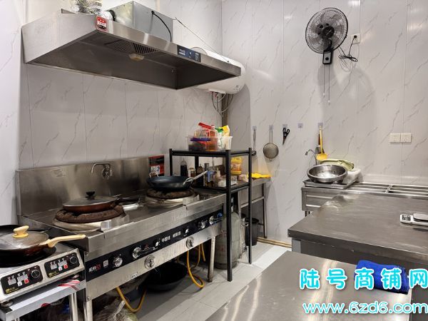 ��½�ţ���Ϫ������Ļ����γ���ʳ��ת�ã�����ת�ɿ�תʵ��ͼƬ