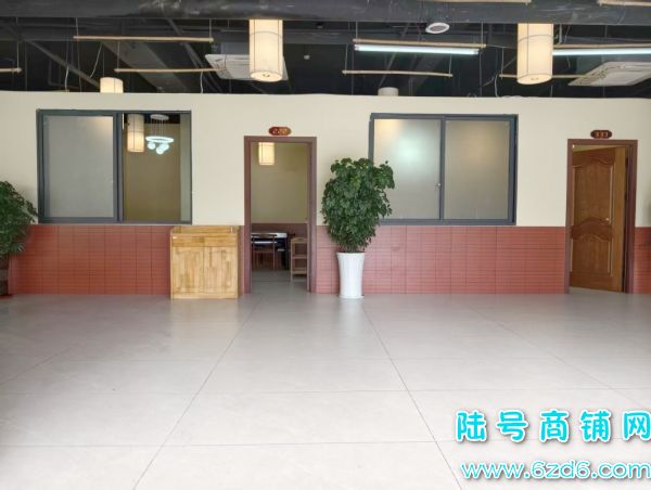7������ �ſ�ʮ����С�Ӻ�ɭ���ڳ�480ƽ������ת��ʵ��ͼƬ