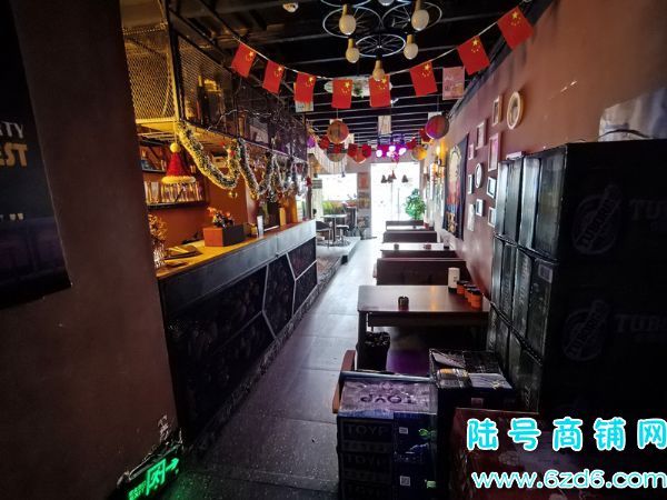 ��½�ţ�������������·������С�ƹ�ת��ʵ��ͼƬ
