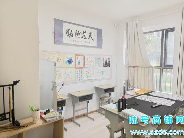 ������Ϣ���س������ŵ��й��������ת�ã�����ѡ��һ��תʵ��ͼƬ
