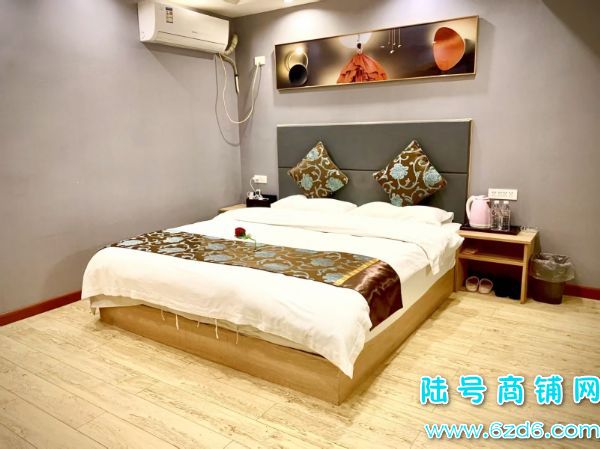 С���ͷ׹㳡һ��400ƽ��װ�޾Ƶ�ת��ʵ��ͼƬ
