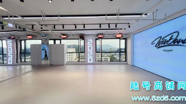 �ڵ�����������300ƽ�赸��ѵ����ת�ã���Դһ�ٶ��ʵ��ͼƬ