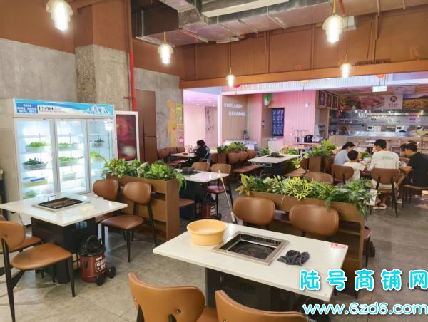 ����ת �ڵ�������կ��������ʳ��90ƽ������ת��ʵ��ͼƬ