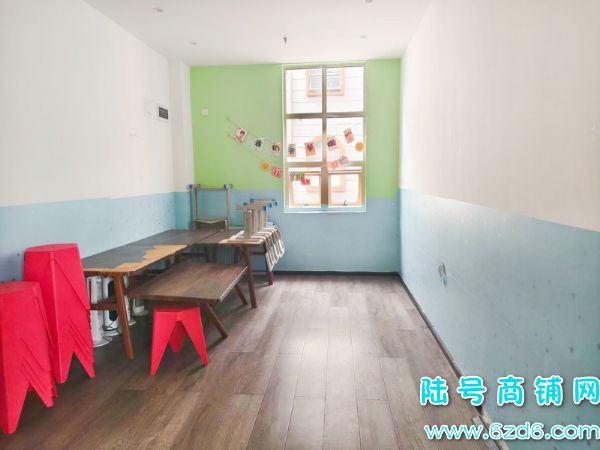 ��½�ţ������ϵ� �����л�������300ƽ�й�����ת�� ����Դʵ��ͼƬ