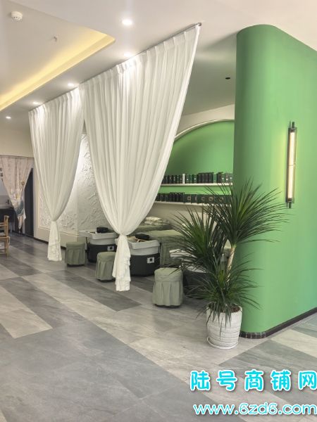�ڵ���������Ȫ100ƽȫ�¾�װ����ͷ��������ת��ʵ��ͼƬ