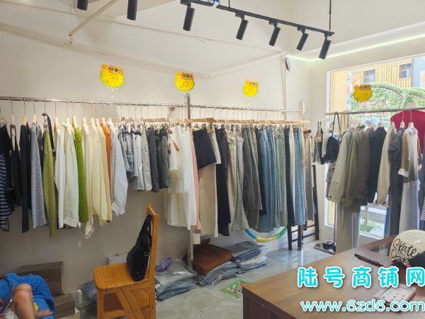 ��½�ţ������������㳡25ƽ��װ��ת�� �ɿ�תʵ��ͼƬ